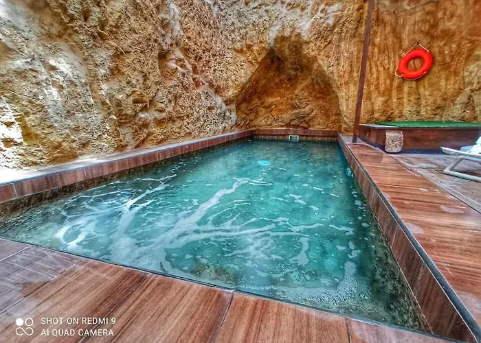 Town House With Private Pool In Village Centre