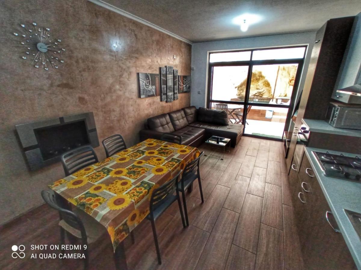 Apartment Town House With Private Pool In Village Centre Kalkara